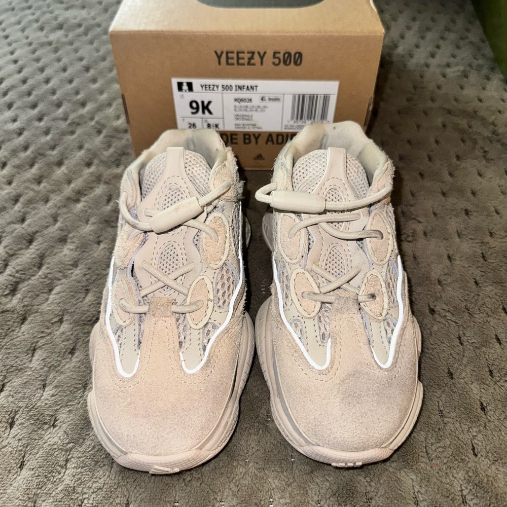 Used! Yeezy 500. Toddler Size 9. Final Sale